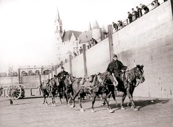 Jinetes, Amberes, 1898