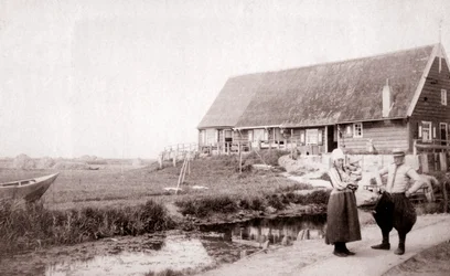 Habitantes de la isla de Marken, Países Bajos, 1898