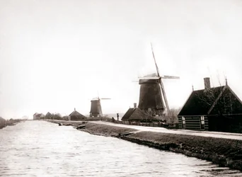 Molinos de viento, Laandam, Países Bajos, 1898