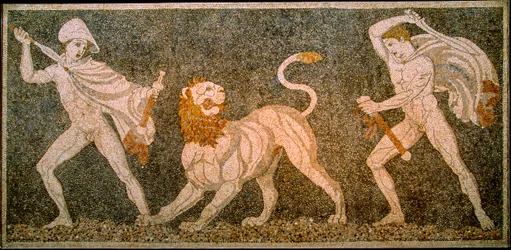 Mosaico de Alejandro Magno y Hefestión matando a un león. Arqueología de Pella...