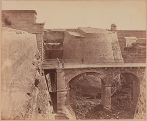 Puente en la Porta Reale, Malta, circa 1856