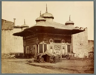«Fuente del sultán Selim» [Estambul. Fuente del sultán Selim]