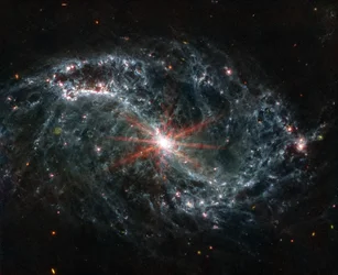 NGC 7496 (Imagen MIRI)
