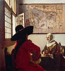 Soldado y chica riendo