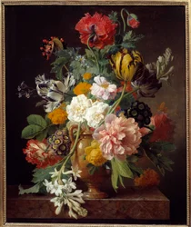 Jarrón de flores con tuberosa rota