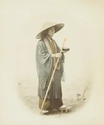 Hombre japonés con vestimenta tradicional