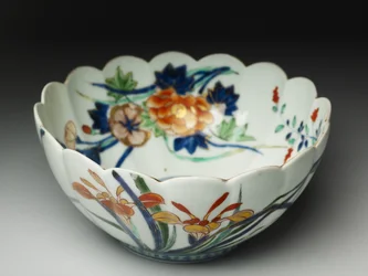 Cuenco con lados acanalados y borde festoneado, ko-Imari, c.1770-20