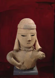 Figura Haniwa, 250-550 (barro rojo)