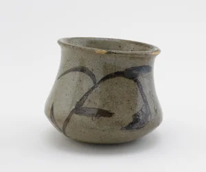 Tazón de servicio individual con base ancha y borde acampanado, prefectura de Saga, período Edo, siglos XVII-XIX