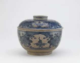 Tazón de servicio con tapa, Arita, prefectura de Saga, período Edo, finales del siglo XVII