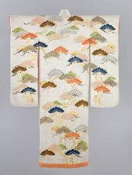 Kimono de mujer, periodo Edo (1600-1868) (seda con hilos metálicos)