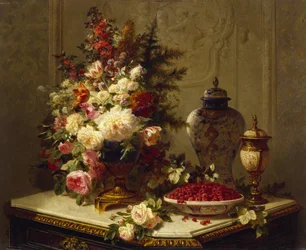 Bodegón con flores y frambuesas