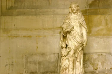 Santa Ana y su hija la Virgen María (mármol)