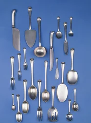 Parte de un juego de cubiertos de plata