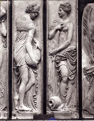 Relieves de la Fuente de los Inocentes que representan ninfas personificando los ríos de Francia (detalle)