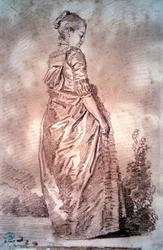 Joven mujer caminando