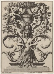 Ornamento con una mujer convirtiéndose en follaje