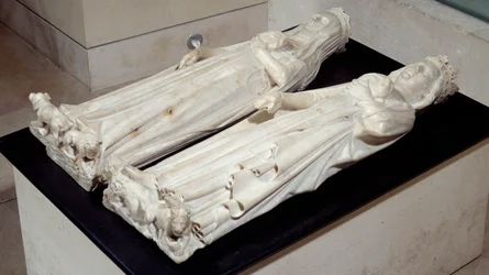 Tumba de las entrañas de Carlos IV el Hermoso (1293-1328) y Jeanne d