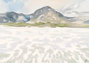 Un sereno lago de montaña en invierno