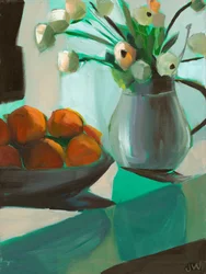 Naranjas y ranúnculos blancos