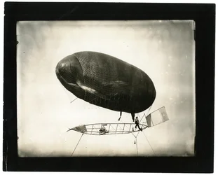 Dirigible "California Arrow"