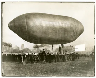 Dirigible "California Arrow"