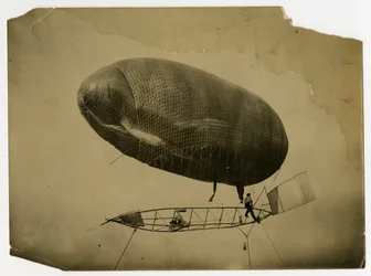 Dirigible "California Arrow"