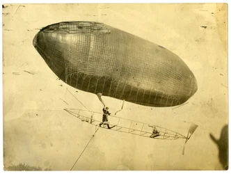 Dirigible "California Arrow"