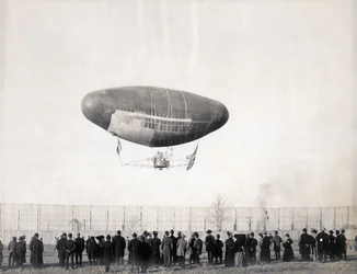 Dirigible Francois en vuelo del Departamento de Transporte en la Feria Mundial de 1904