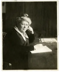 Jane Martin, publicista, c.1905-20