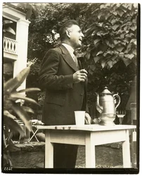 John W. Mitchell famoso subastador, Subasta en Greenwich, Conn o Weston, Conn