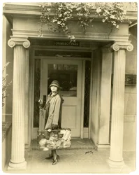 Mabel Herbert Urner, autora de Helen & Warren listos para el viaje a Europa, c.1905-40