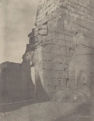 Luxor. Esculturas Históricas del Pilón, Masa Derecha