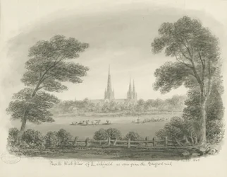 Vista noroeste de la Catedral de Lichfield (distante)