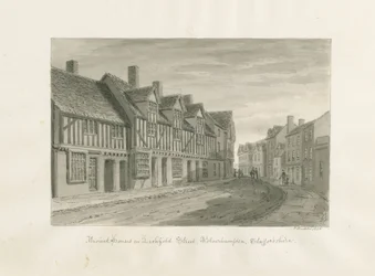 Wolverhampton - Casas Antiguas en Lichfield Street: dibujo en sepia