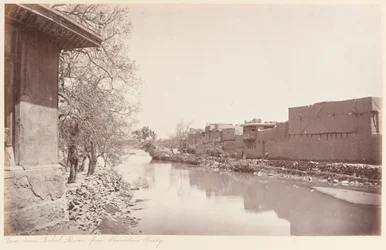 Una vista del río Kabul
