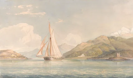Barco navegando a la izquierda con montañas al fondo