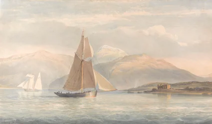 Barco navegando a la derecha con montañas al fondo