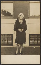 [Mujer]