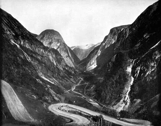 Paso de Naerodal, Noruega