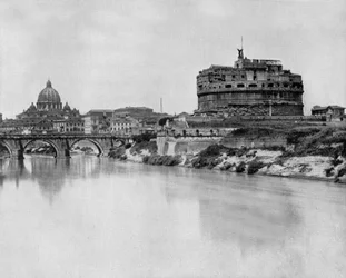 Castillo de San Angelo y puente sobre el río Tíber, al fondo: basílica de San Pedro en Roma