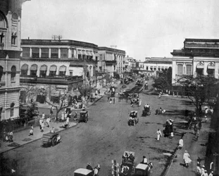 Calle de Clive en Calcuta, India, foto de John Lawson Stoddard (1850-1931) Viajero y Conferenciante Publicación educativa para Chicago