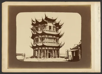 [Torre de la Grulla Amarilla]
