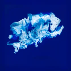 Flujo azul sereno