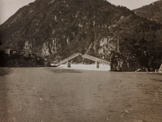 Puente minado en Moggio
