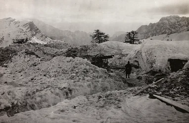 Trincheras en la nieve