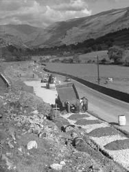 Construcción de carreteras cerca de Thirlmere