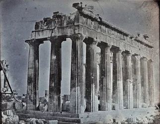 Fachada y columnata norte del Partenón de la Acrópolis de Atenas