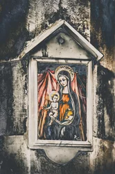 Madre e hijo, de la serie, María y Jesús en Savonna, 2015 (fotografía).