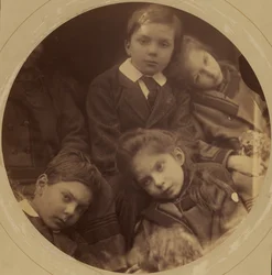 [Hijos de Charles Loyd Norman y Julia Cameron Norman: George, Archie, Charlotte y Adeline]